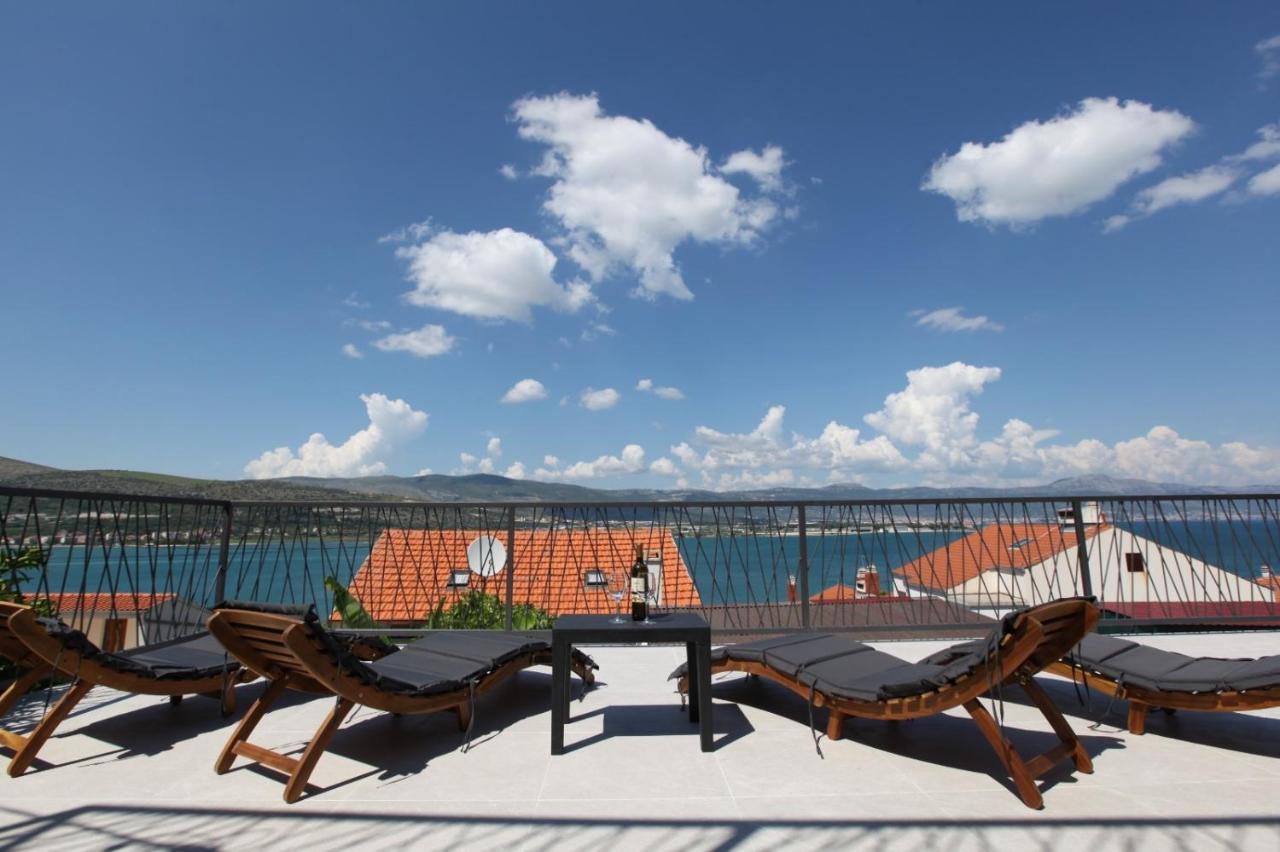 With Terrace And Sea View - Lucic Apartment *